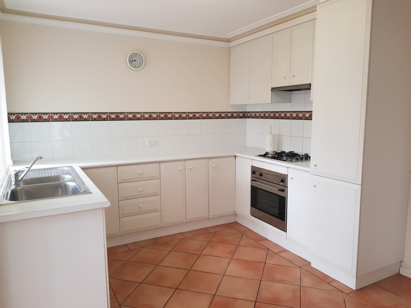 2/16 Ritz Court, Bibra Lake WA 6163