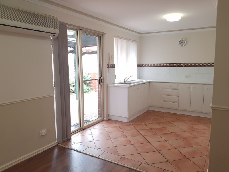 2/16 Ritz Court, Bibra Lake WA 6163