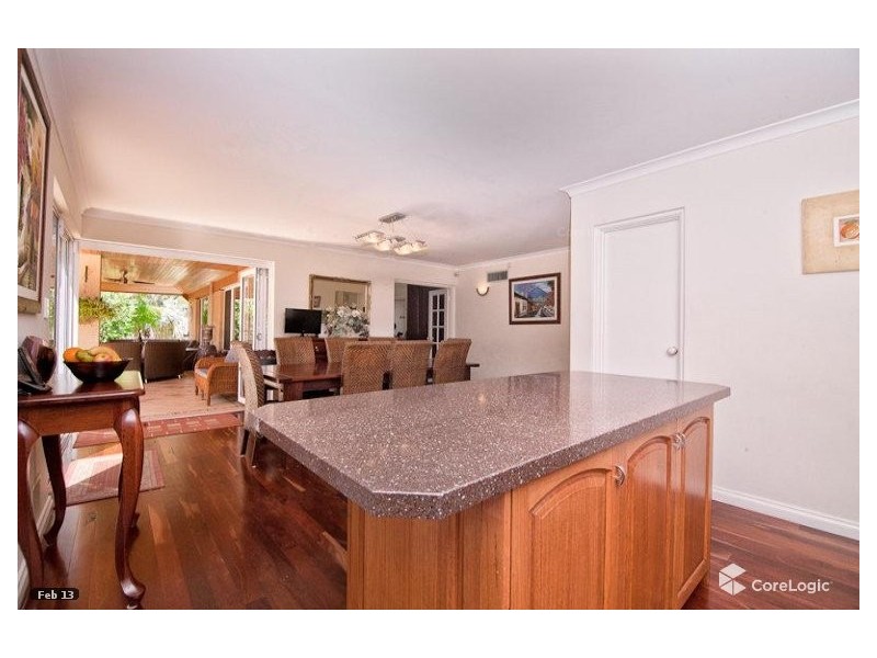 14 Marsh Avenue, Manning WA 6152