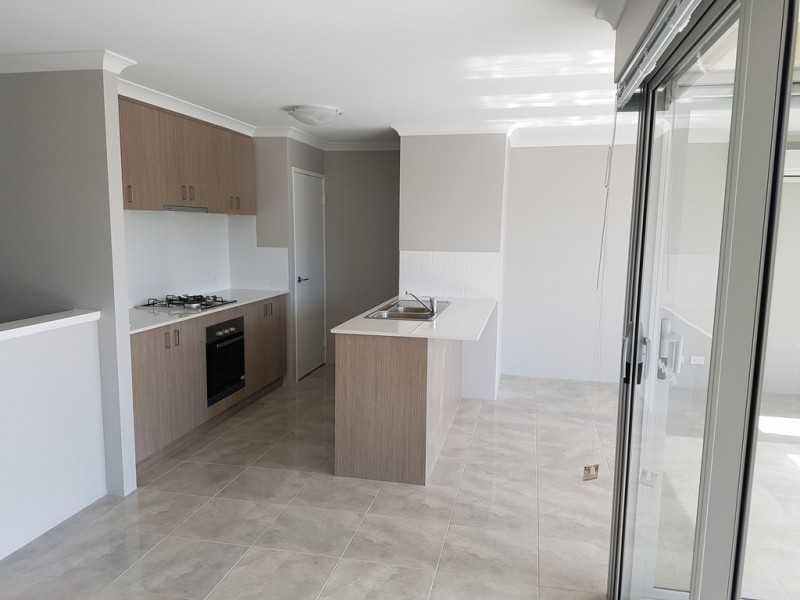 4/16 Pearson Drive, Success WA 6164