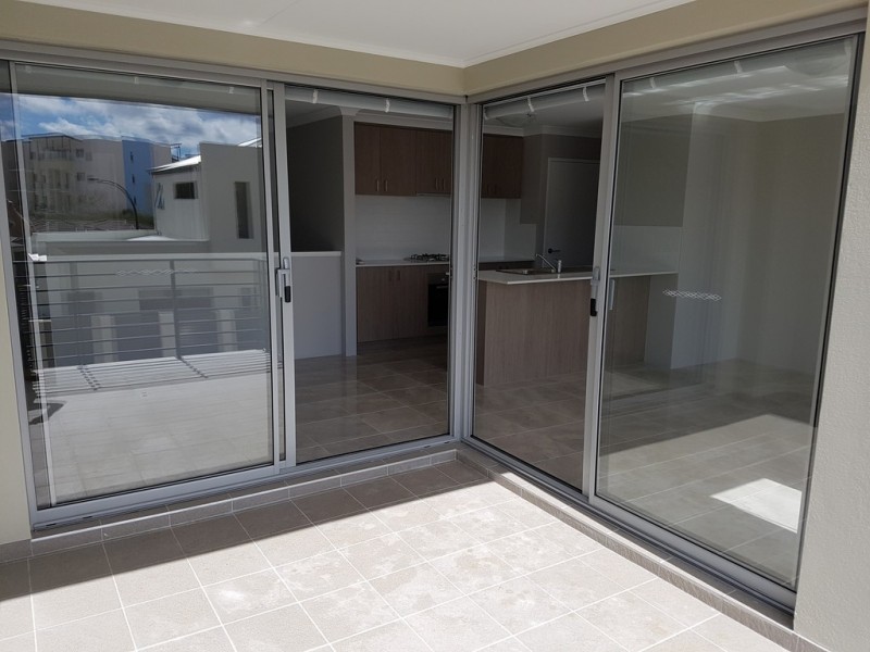 4/16 Pearson Drive, Success WA 6164