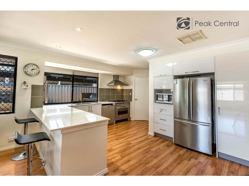 67 Delton Way, Atwell WA 6164