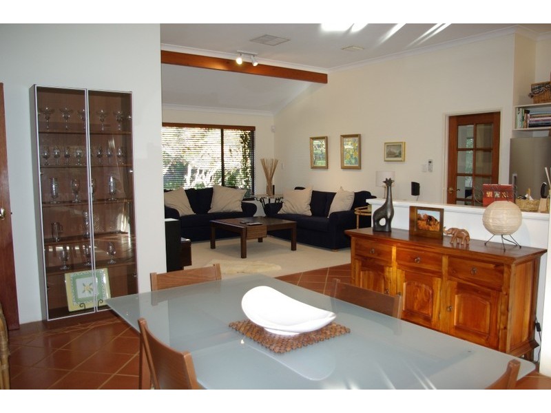 2 Bodella Gardens, Atwell WA 6164