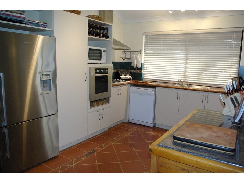 2 Bodella Gardens, Atwell WA 6164