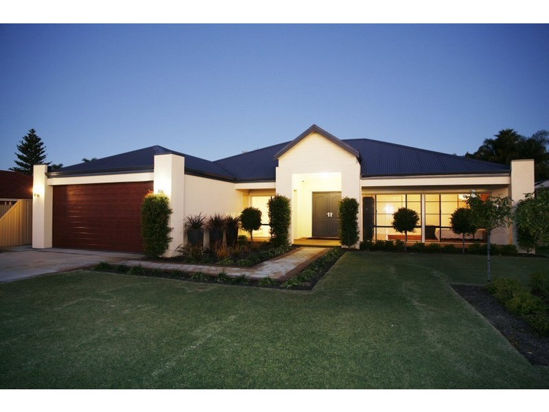 8 Houston Boulevard, Canning Vale WA 6155