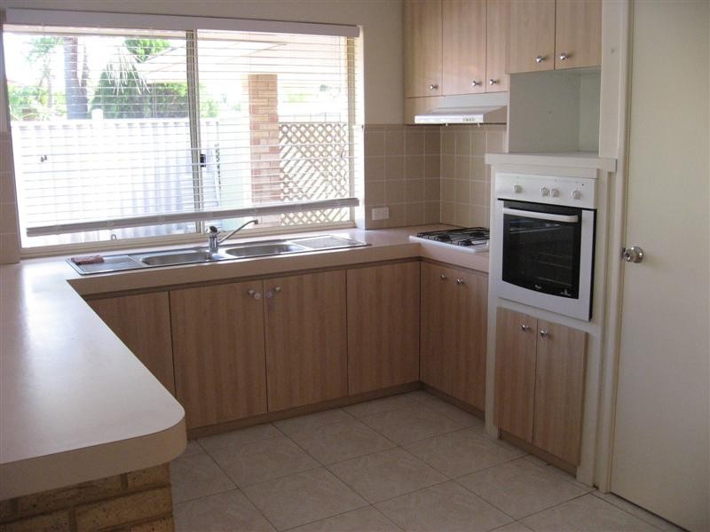 10 Folland Parade, Atwell WA 6164