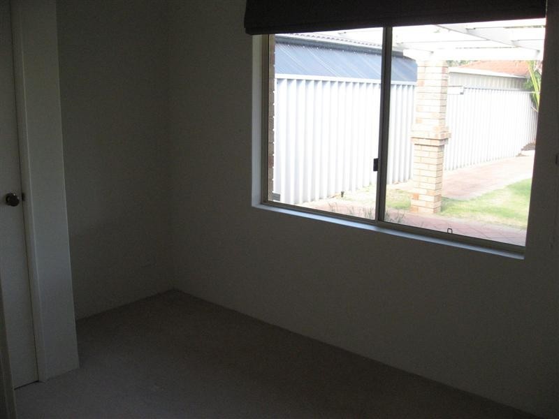 10 Folland Parade, Atwell WA 6164