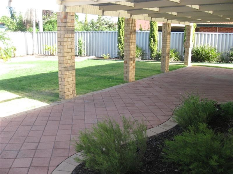 10 Folland Parade, Atwell WA 6164