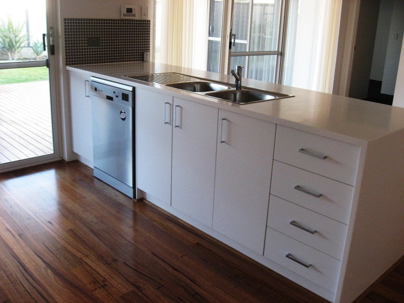 6 Wisely Court, Aubin Grove WA 6164