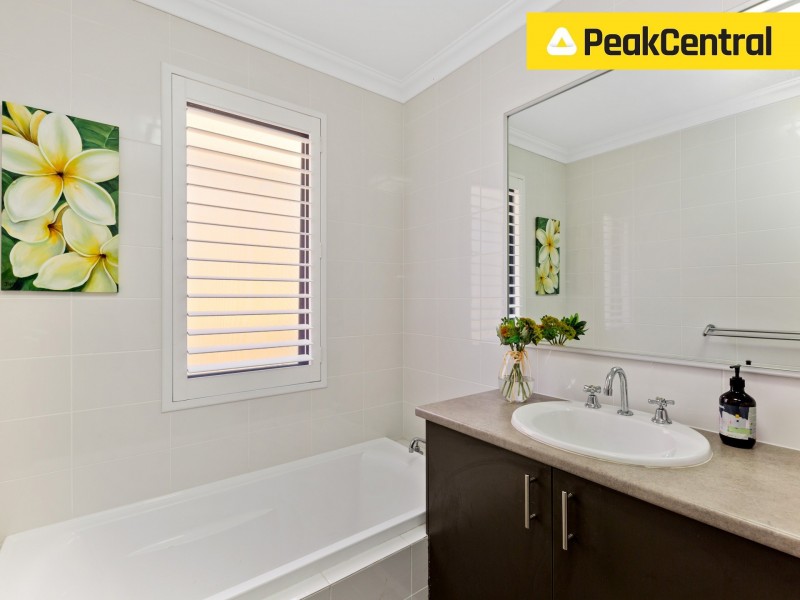 12 Minori Gardens, Yangebup WA 6164