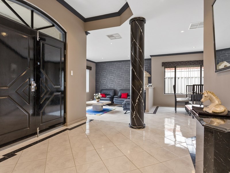 105 Brenchley Drive, Atwell WA 6164