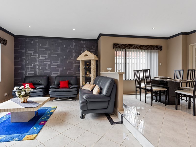 105 Brenchley Drive, Atwell WA 6164