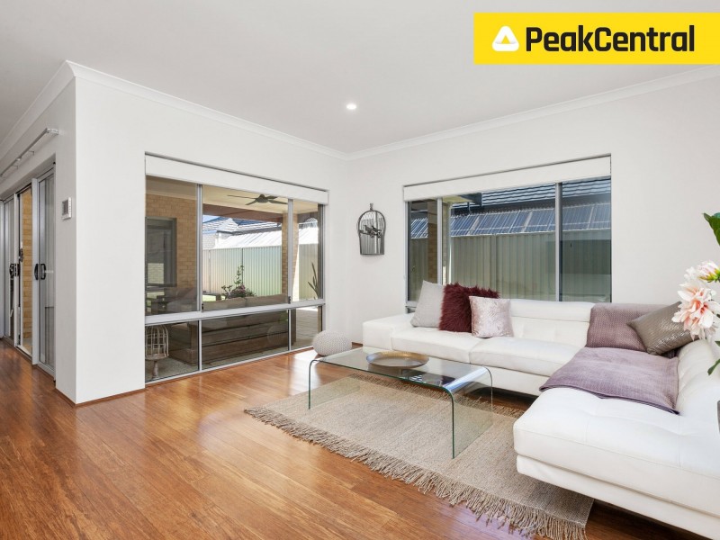 61 Coogee Road, Munster WA 6166