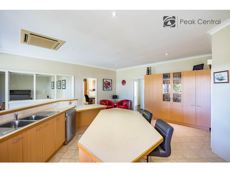 44 Folland Parade, Atwell WA 6164