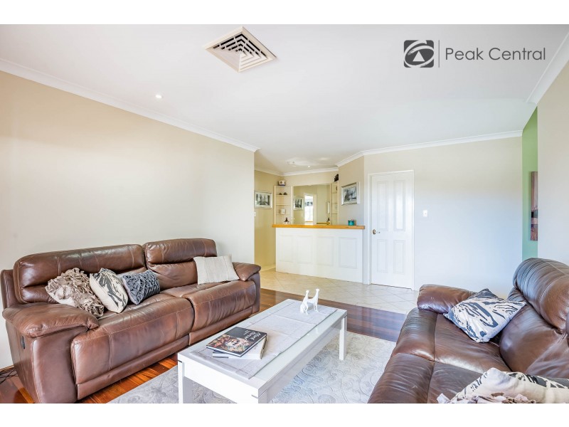 44 Folland Parade, Atwell WA 6164