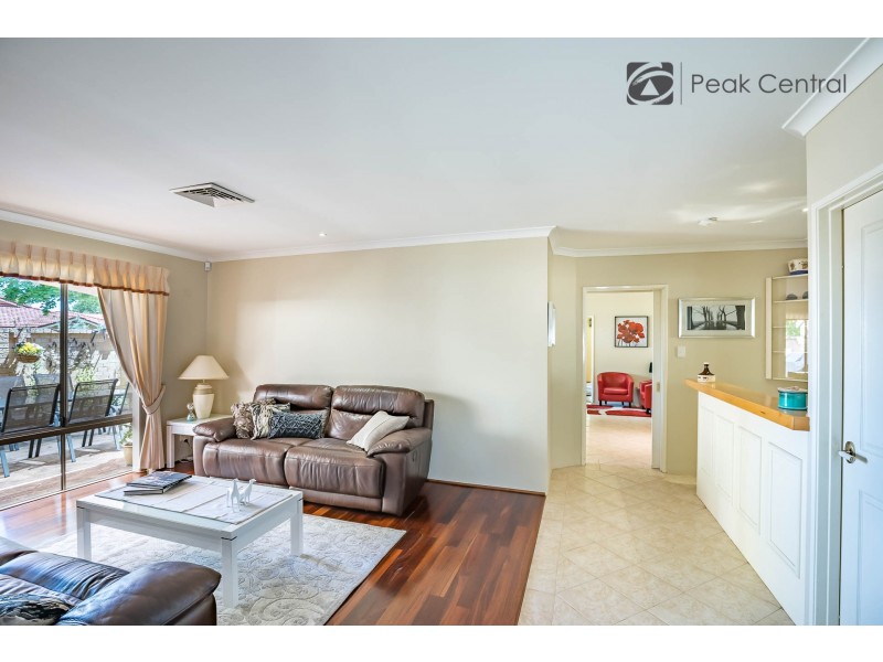 44 Folland Parade, Atwell WA 6164