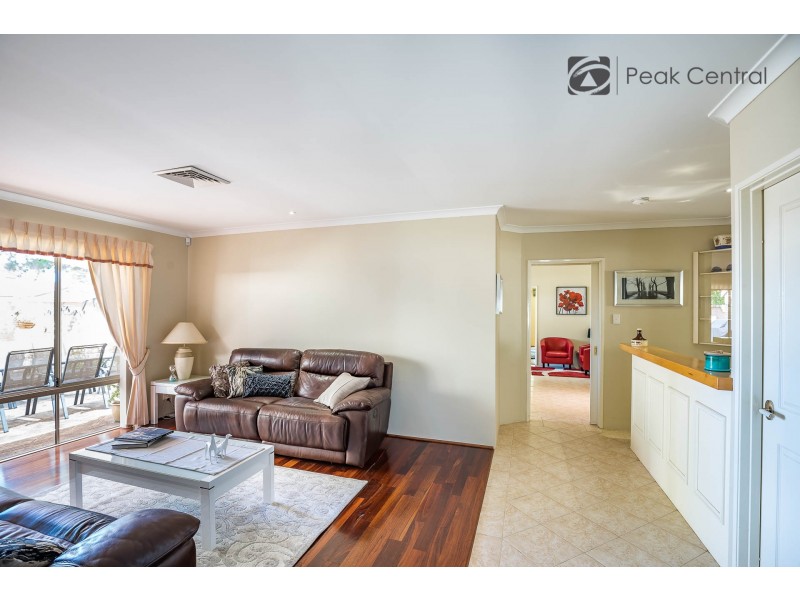 44 Folland Parade, Atwell WA 6164