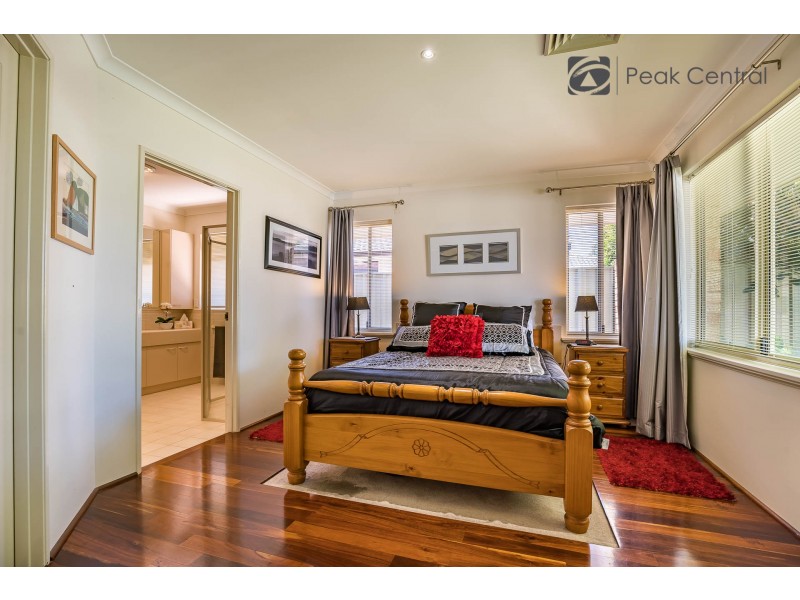 44 Folland Parade, Atwell WA 6164