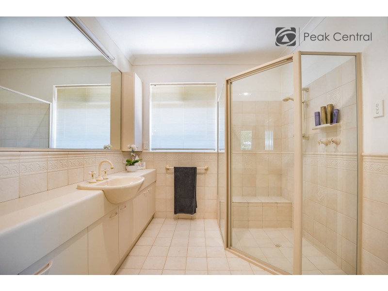 44 Folland Parade, Atwell WA 6164