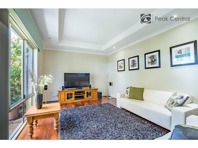 44 Folland Parade, Atwell WA 6164