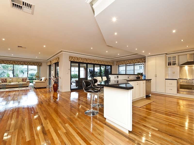 21 Swallowtail Ave, Success WA 6164