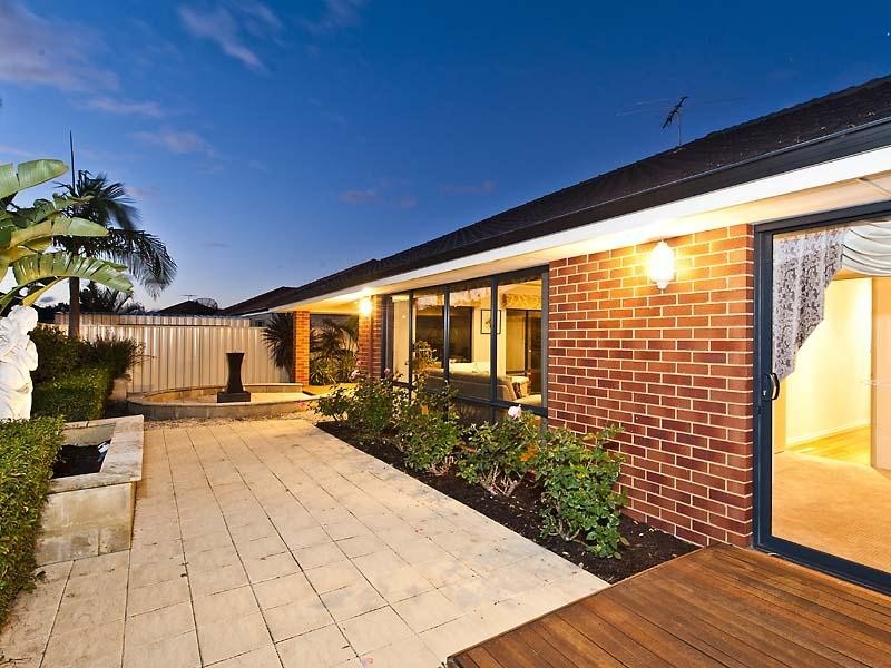 21 Swallowtail Ave, Success WA 6164