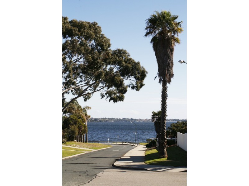 4/101 Matheson Road, Applecross WA 6153