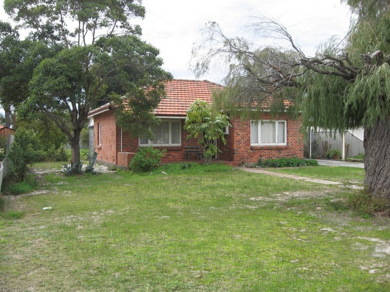 51 Lamond Street, Alfred Cove WA 6154