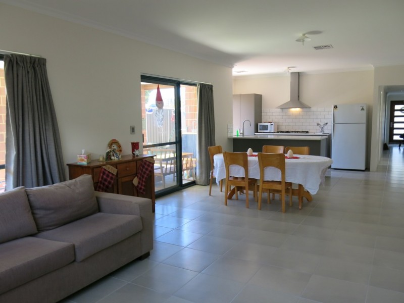 19 Saleham Street, Lathlain WA 6100