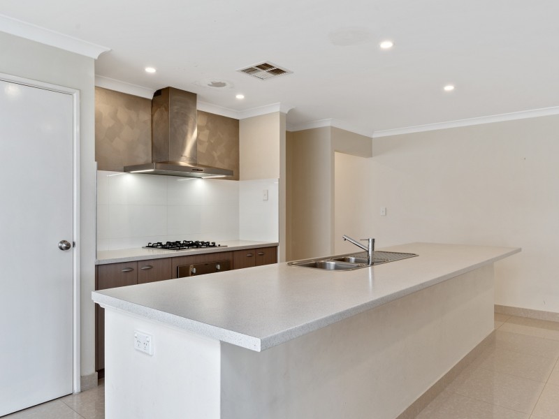 47 Brittain Road, Wattle Grove WA 6107