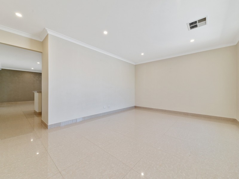 47 Brittain Road, Wattle Grove WA 6107