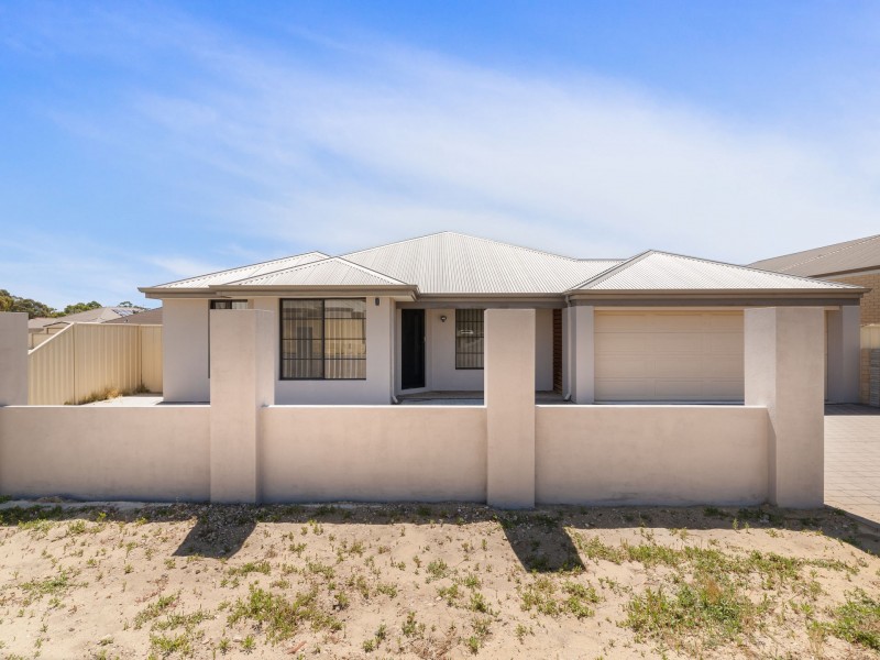 47 Brittain Road, Wattle Grove WA 6107