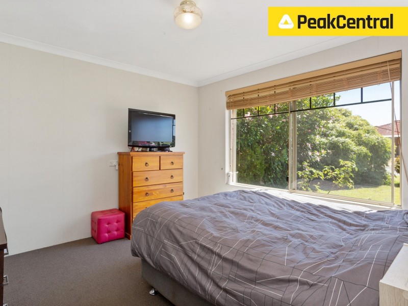 6 Bree Close, Atwell WA 6164