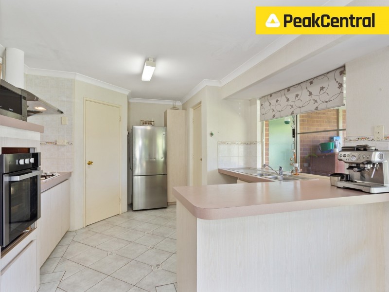 6 Bree Close, Atwell WA 6164