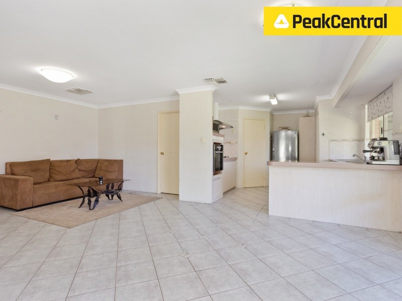 6 Bree Close, Atwell WA 6164
