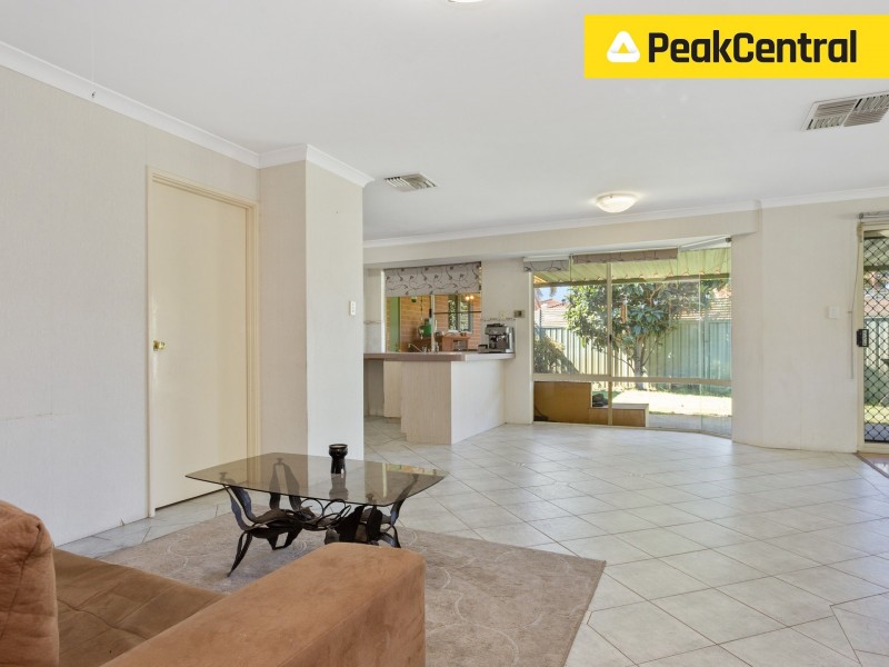 6 Bree Close, Atwell WA 6164