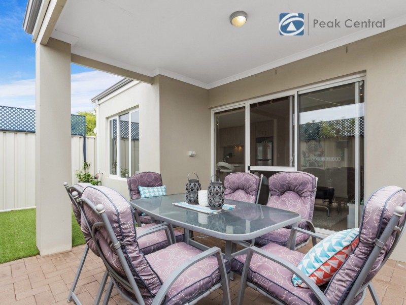 13/1 Lomax Court, Beeliar WA 6164