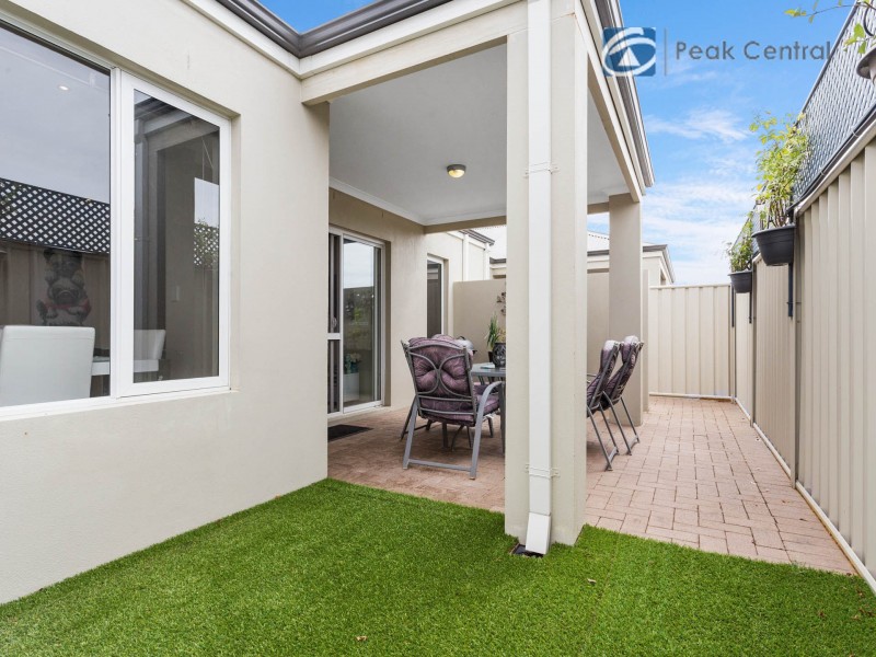 13/1 Lomax Court, Beeliar WA 6164