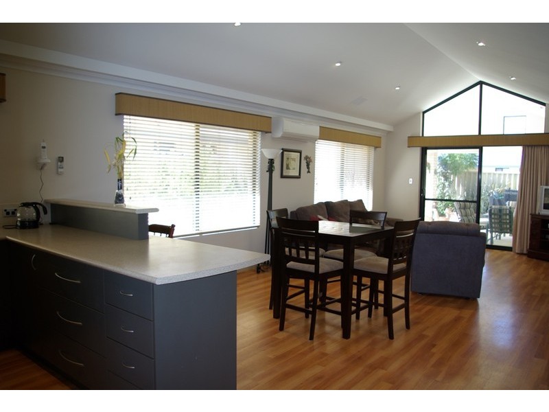 3 Chorus Circle, Atwell WA 6164