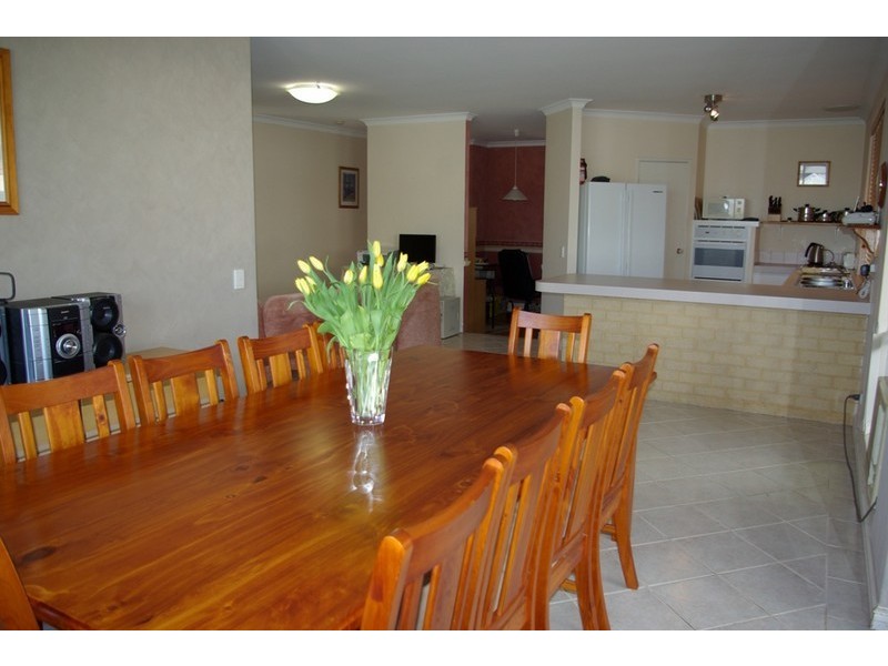 15 Mayhew Cross, Atwell WA 6164