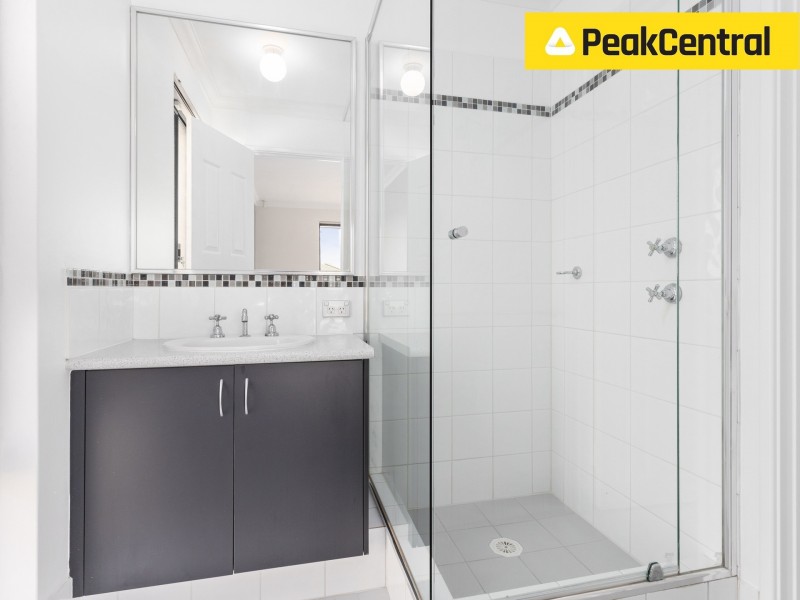 9 Champion Drive, Bertram WA 6167