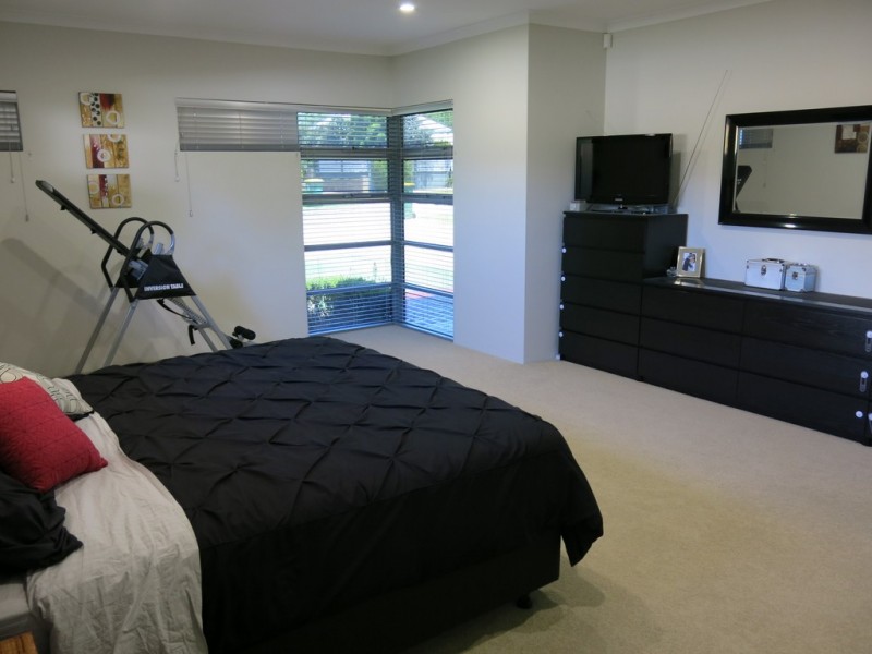 49 Norwood Road, Rivervale WA 6103