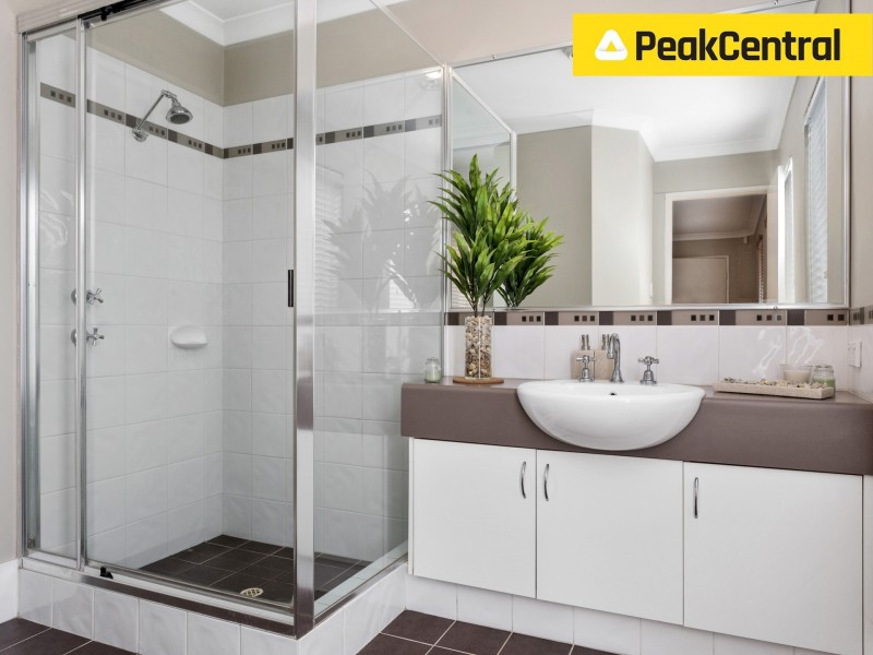 2/14 Ellesmere Circuit, Success WA 6164