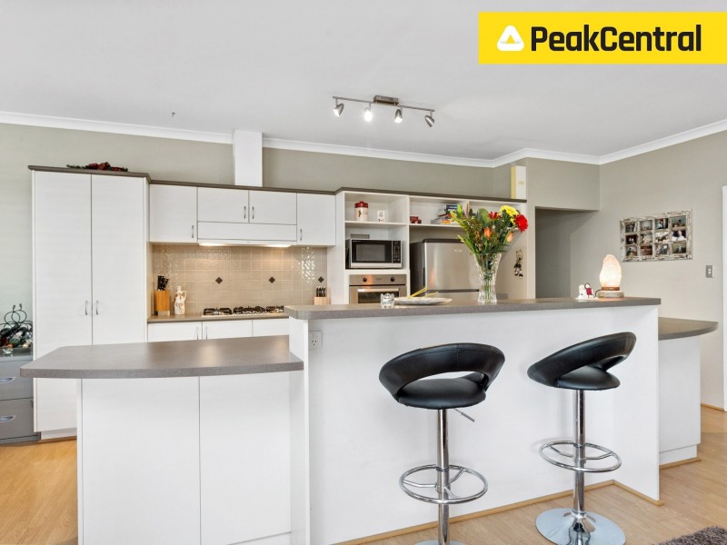 2/14 Ellesmere Circuit, Success WA 6164