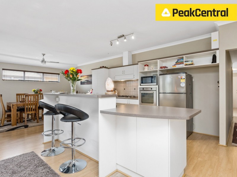 2/14 Ellesmere Circuit, Success WA 6164