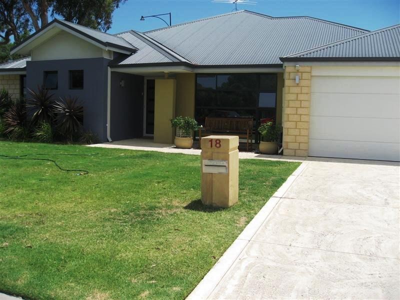 18 Patchouli Circle, Atwell WA 6164