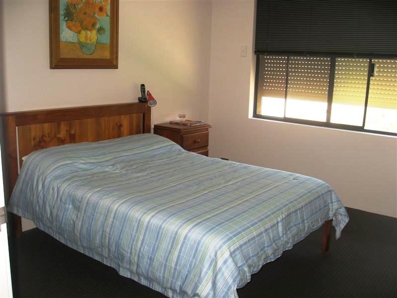 18 Patchouli Circle, Atwell WA 6164