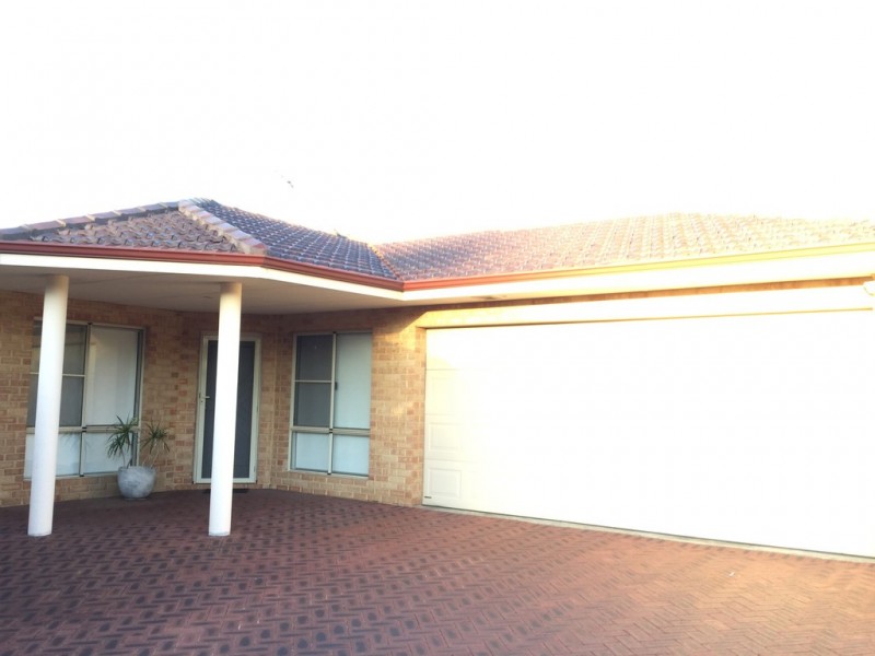 3/2 Peel Road, Coogee WA 6166