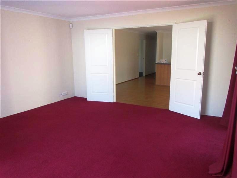 14 Champion Drive, Bertram WA 6167