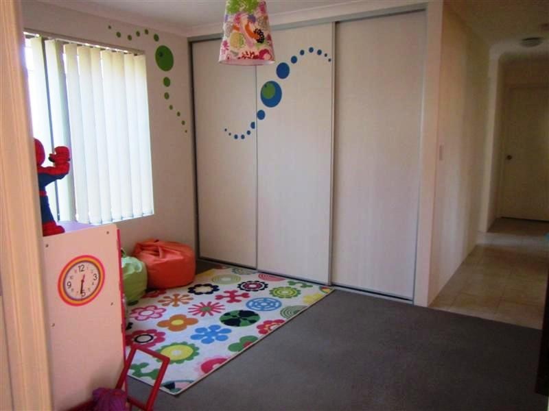 4 Foothill Close, Aubin Grove WA 6164